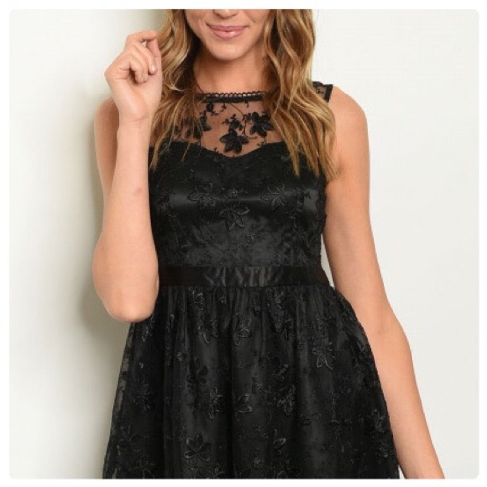 Luna Black Lace Fairy Dress - Picture 3 of 6